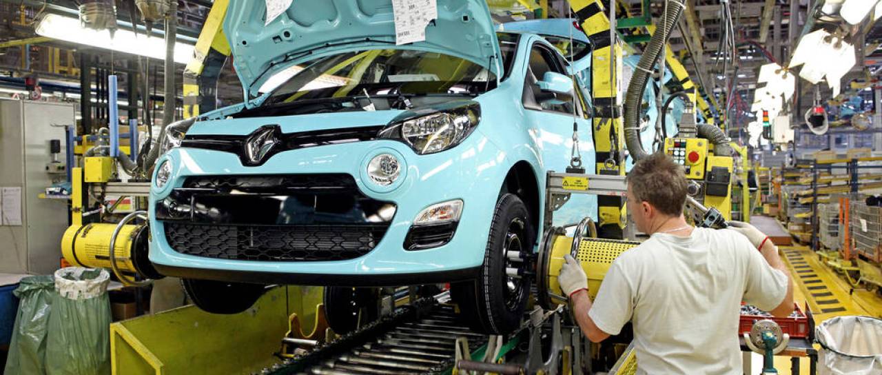 Razkrili koliko twingov izdelajo v Revozu. Se kmalu bliža dvoizmenska proizvodnja?