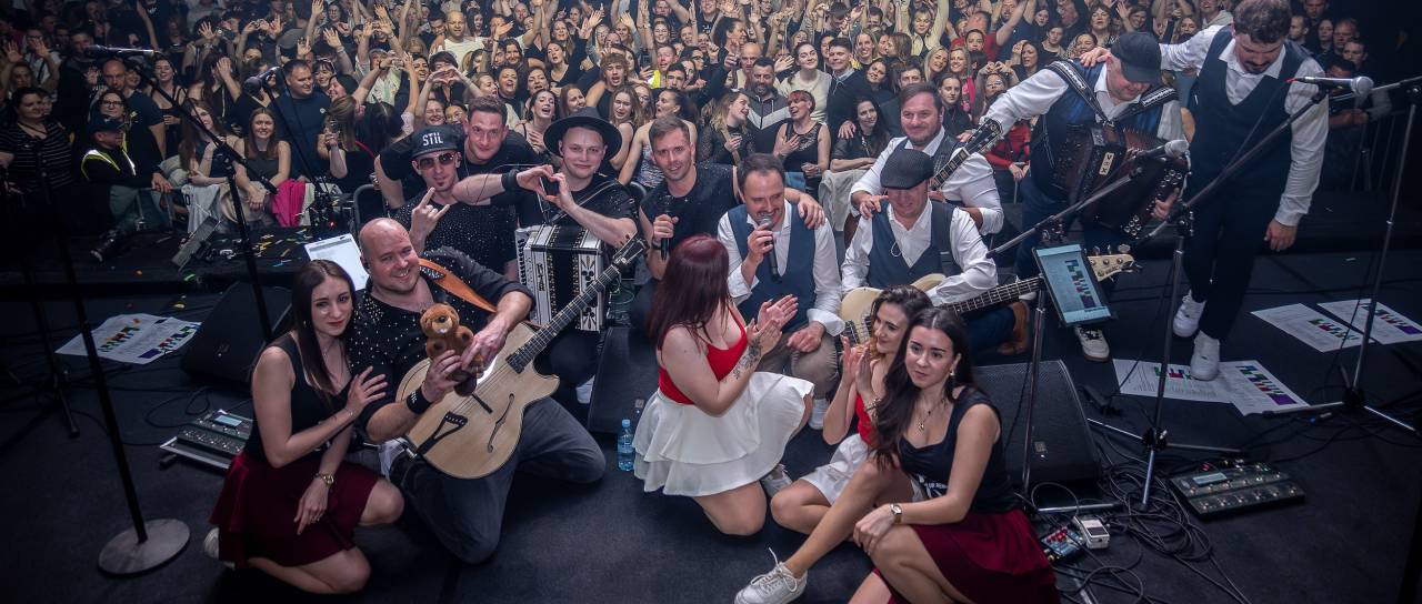 FOTO in VIDEO: Obletnica Villa Monde znova navdušila, glasbeni dvoboji razgreli Ptuj do jutra