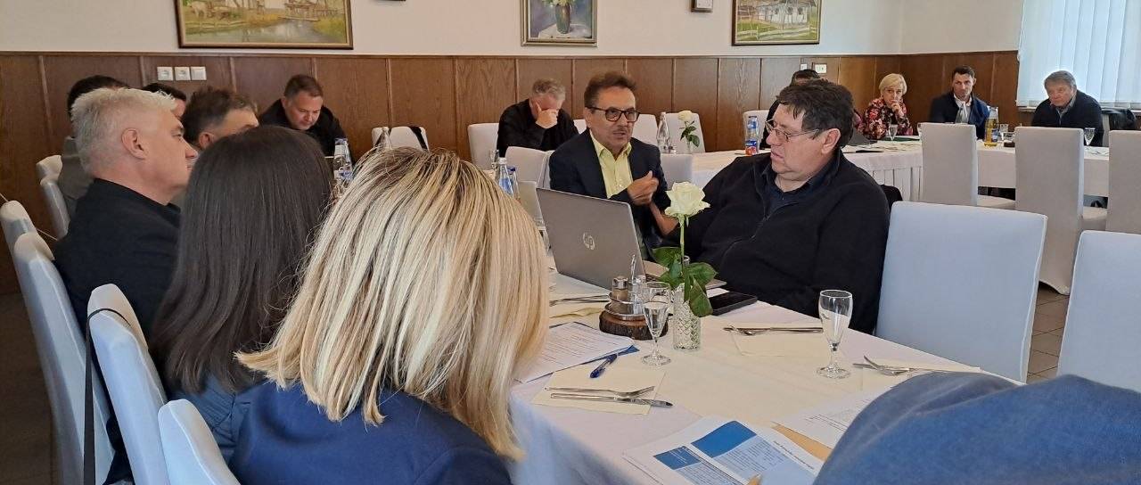 Vsi sklepi sprejeti, a brez pomislekov ni šlo: Župani kritični do prostorskega načrtovanja