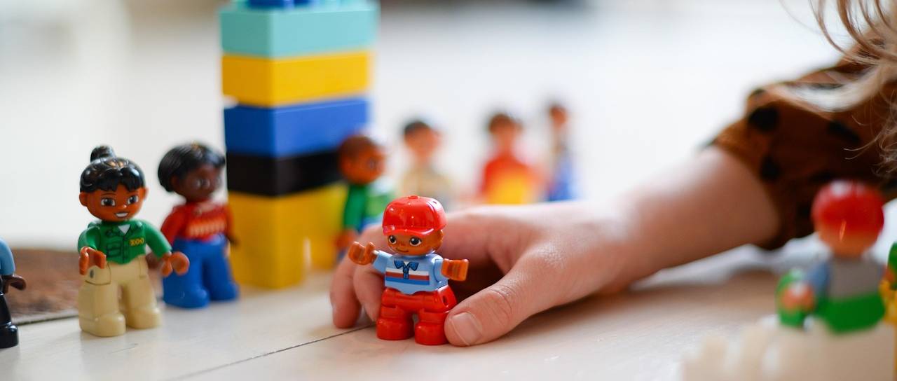 Ptujski starši prejeli nujno opozorilo, igrače s peskom lahko vsebujejo azbest