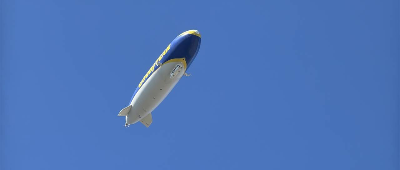 FOTO in VIDEO: Neverjetno blizu! Nad Mariborom letel legendarni cepelin