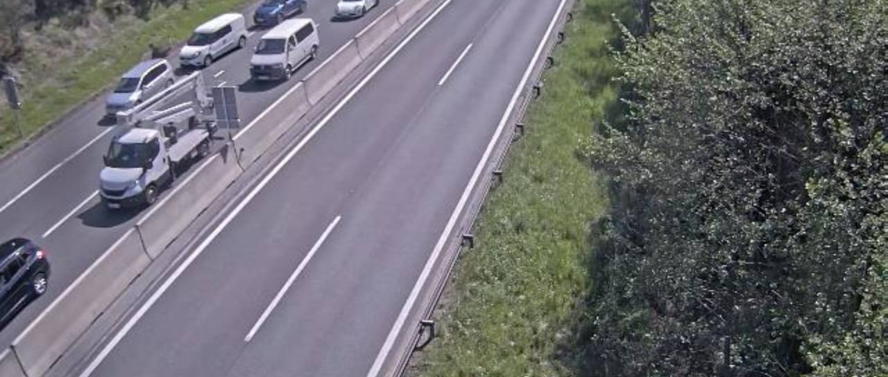 Štajerska avtocesta zaradi prometne nesreče zaprta v predoru