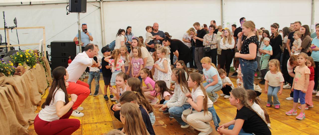 FOTO in VIDEO: Jurjevo nedeljo zaznamoval nastop Čukov in pestro dogajanje