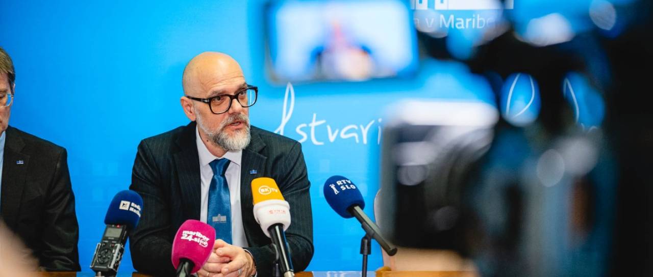 FOTO in VIDEO: Dean Korošak po zmagi na rektorskih volitvah: »Veselim se naslednjih štirih let«