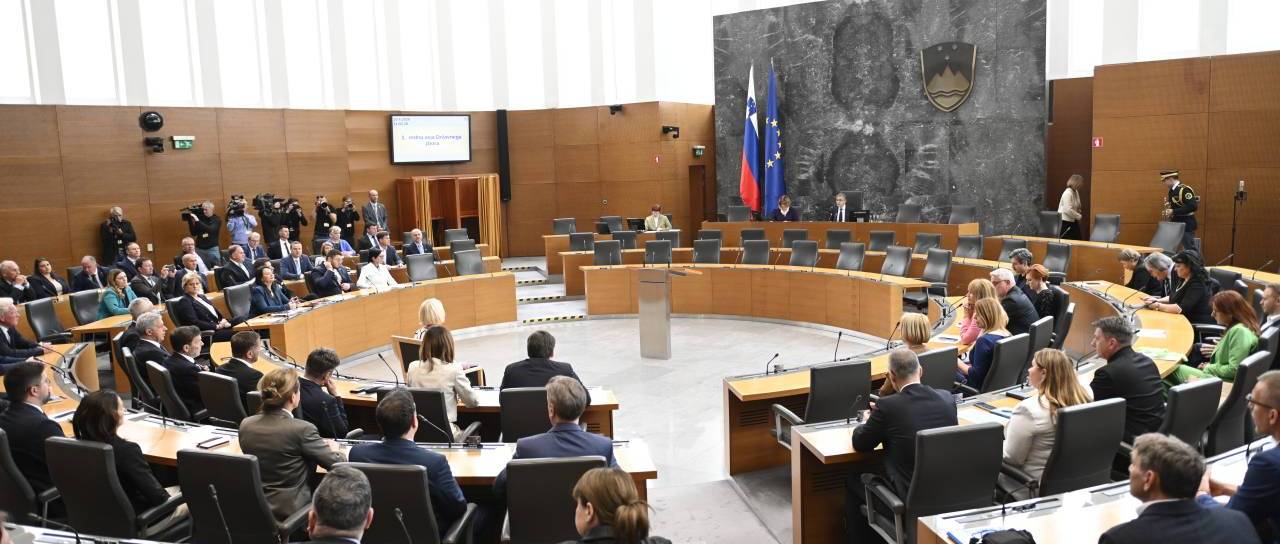 Predstavniki sindikatov bodo vložili podpise za razpis referenduma zoper interventni zakon