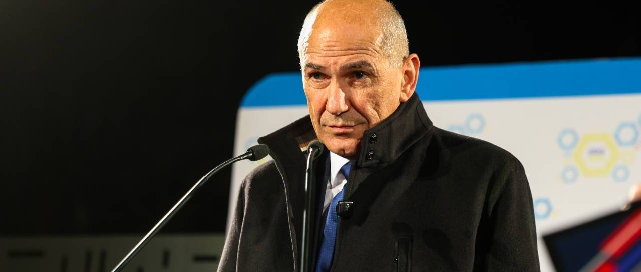V Državni zbor vložena kandidatura Janše za predsednika vlade