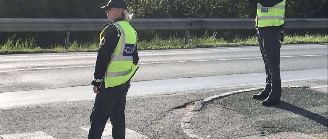 Voznik začetnik skozi pomursko vas s 111 kilometri na uro