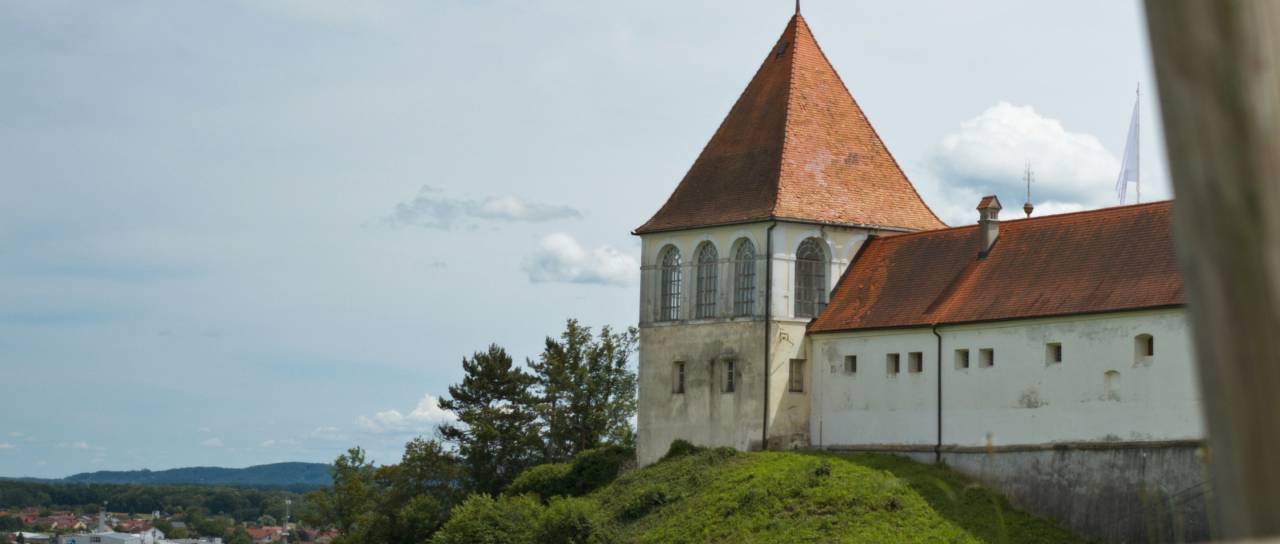 Brezplačno v muzeje, galerije in na razstave: To obiskovalcem na Ptuju in v okolici prinaša Poletna muzejska noč