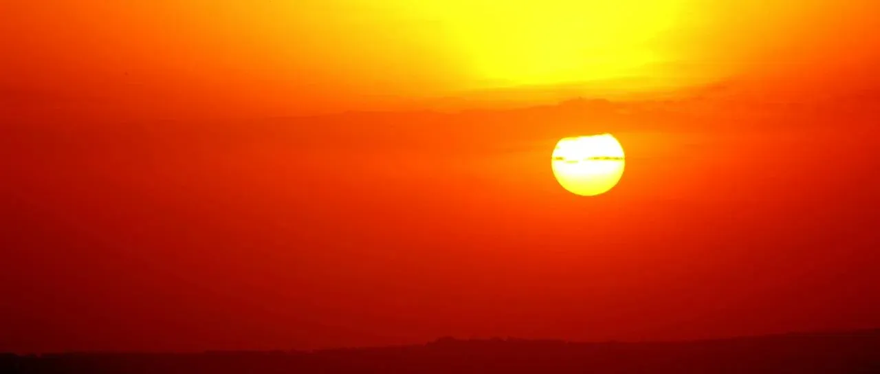 Oranžno opozorilo se širi po Sloveniji, temperature še navzgor