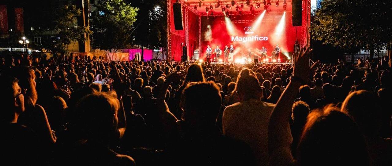DANES NA LENTU: Festival Lent se nadaljuje v velikem slogu, v Maribor znova prihaja Magnifico