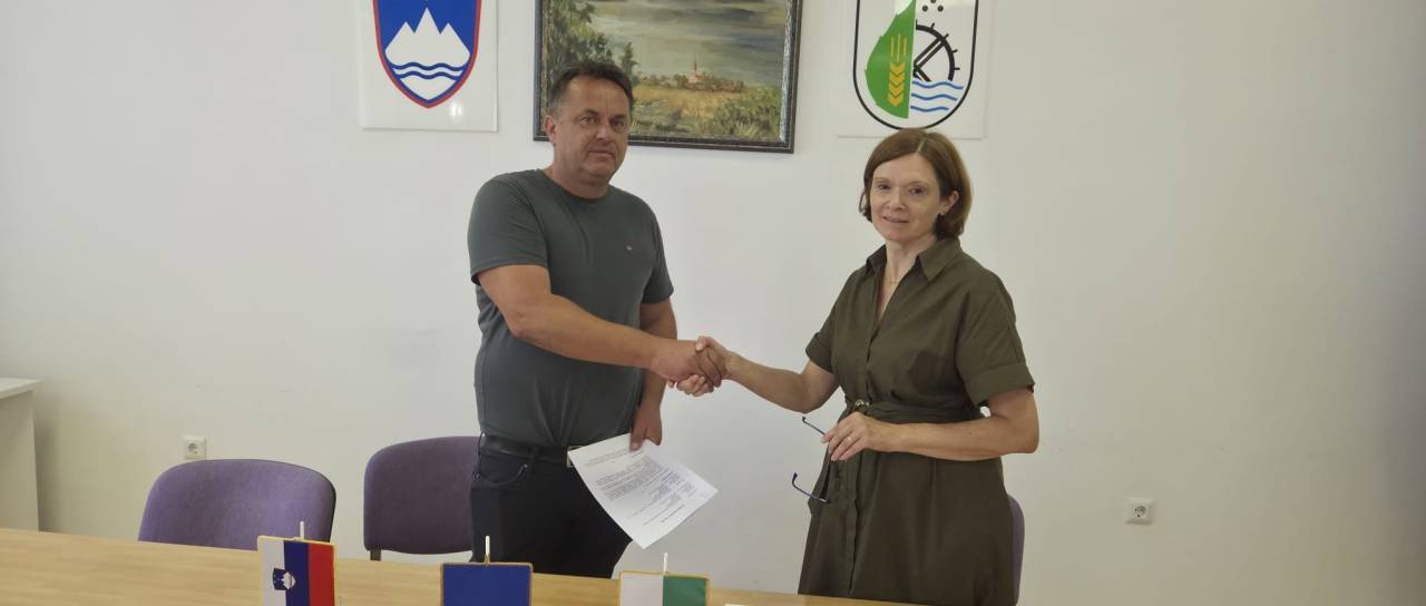 Podpisali pogodbo za prenovo športnega centra v Črenšovcih, dela vredna več kot 678 tisoč evrov