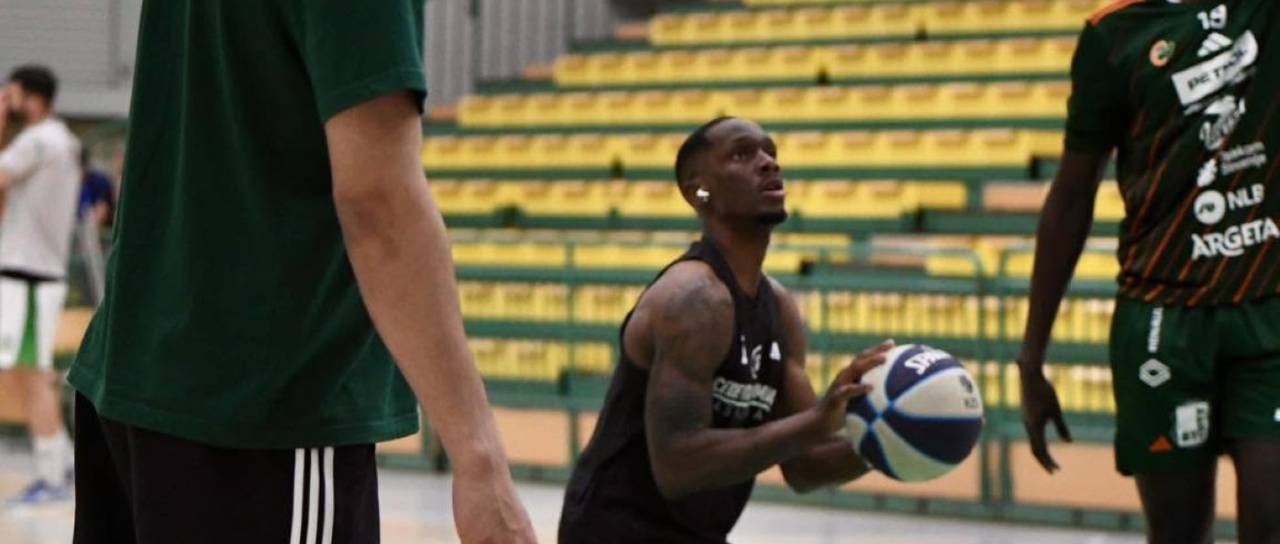 Velik udarec za Olimpijo: Umoja Gibson odhaja v Barcelono, Ljubljančani bodo prejeli odškodnino
