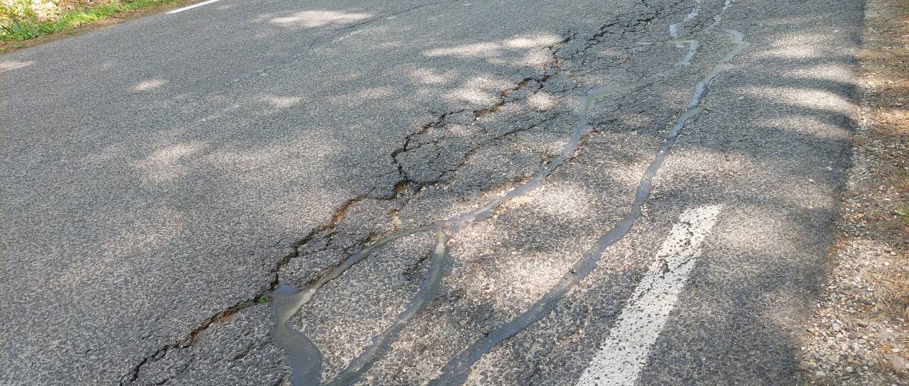 Na Goričkem popolna zapora ceste