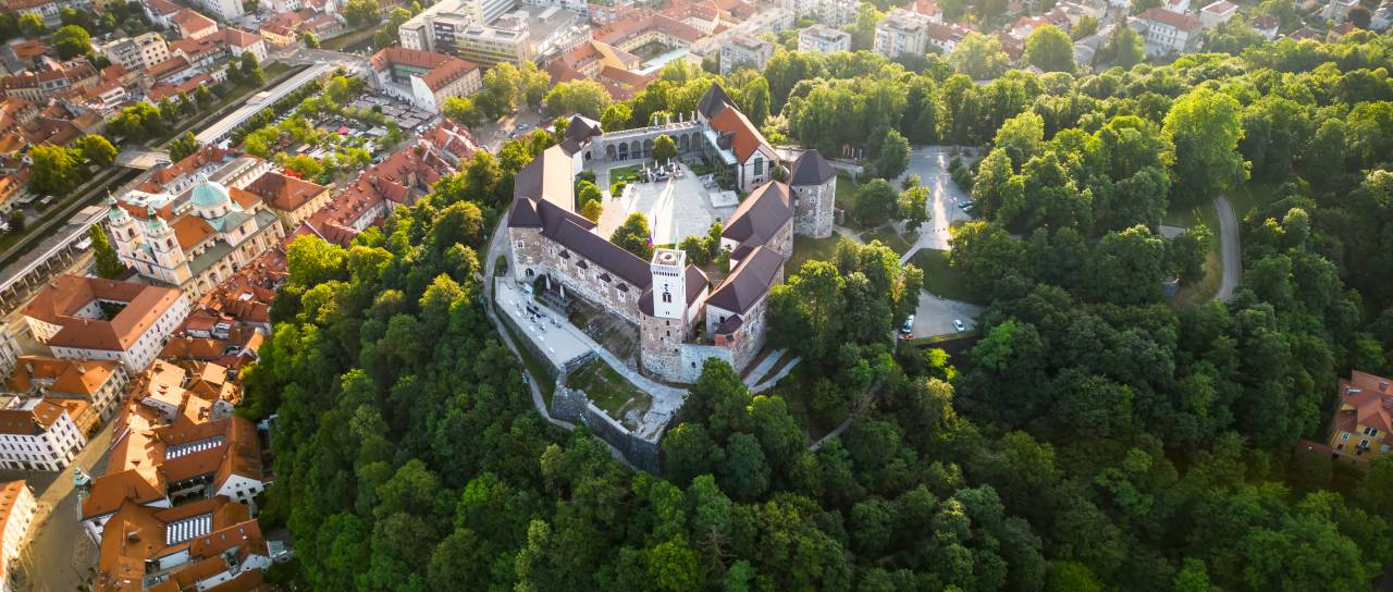 Ljubljana vabi na razgiban konec tedna z ulično kulturo, umetnostjo in filmi pod zvezdami