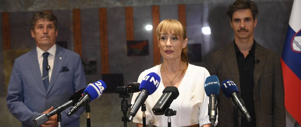 FOTO: Stevanoviću grozi razrešitev: Koalicija vložila predlog za njegov odhod s čela Državnega zbora
