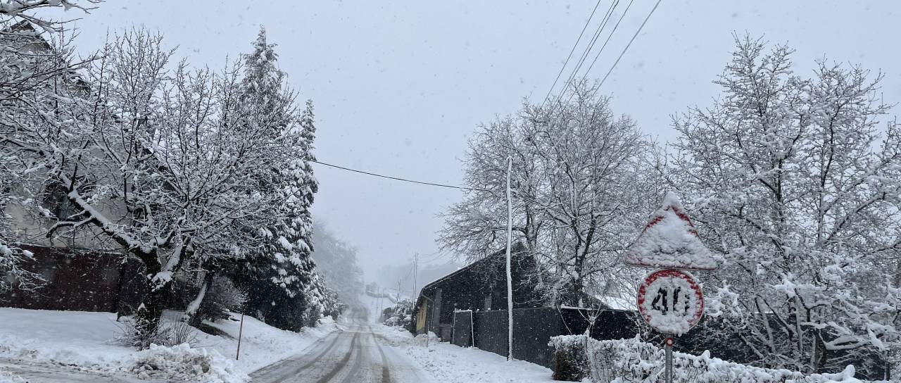 Letošnja zima bi lahko pokazala dva obraza. Sredi sezone velik preobrat, dosti snega in mraz?