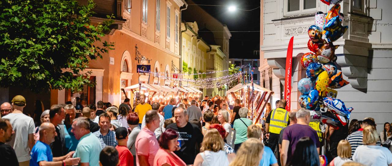 Na Nočni tržnici na Ptuju še prostor za ustvarjalce in obrtnike