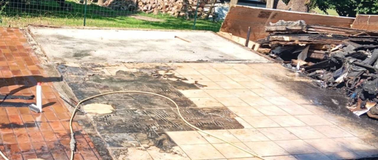 V Novem mestu še najmanj 120 črnih gradenj, večina v romskih naseljih: Kakšen načrt ima občina?