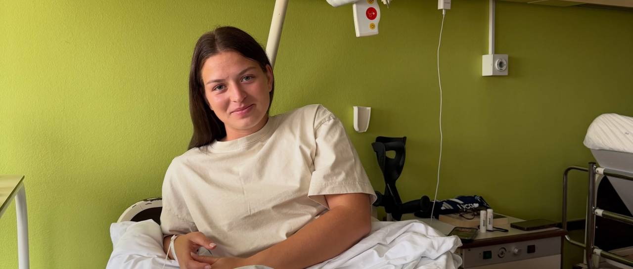 Neža Hrga uspešno prestala operacijo kolena