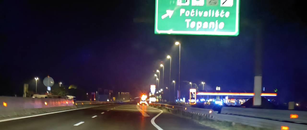 VIDEO: Večerna intervencija pri Tepanju, na kraju več gasilskih enot