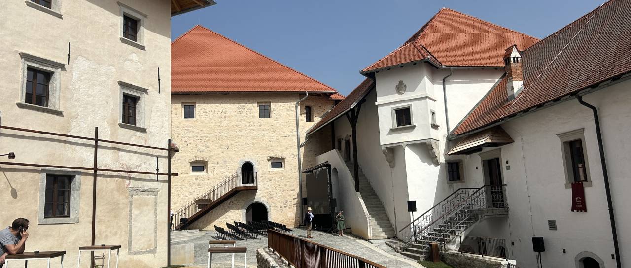  Po dolgoletnem čakanju odprl vrata prenovljeni Grad Turjak