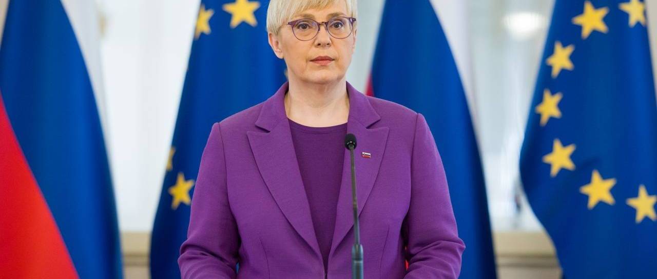 Predsednica odgovorila na ugibanja: Objavila vse tri strani odpustnega pisma