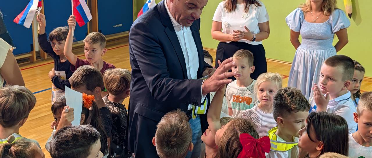 FOTO in VIDEO: Kako se Arsenovič spominja šolskih dni: »Že takrat sem kazal znake navihanosti, nikakor pa ne znakov županovanja«