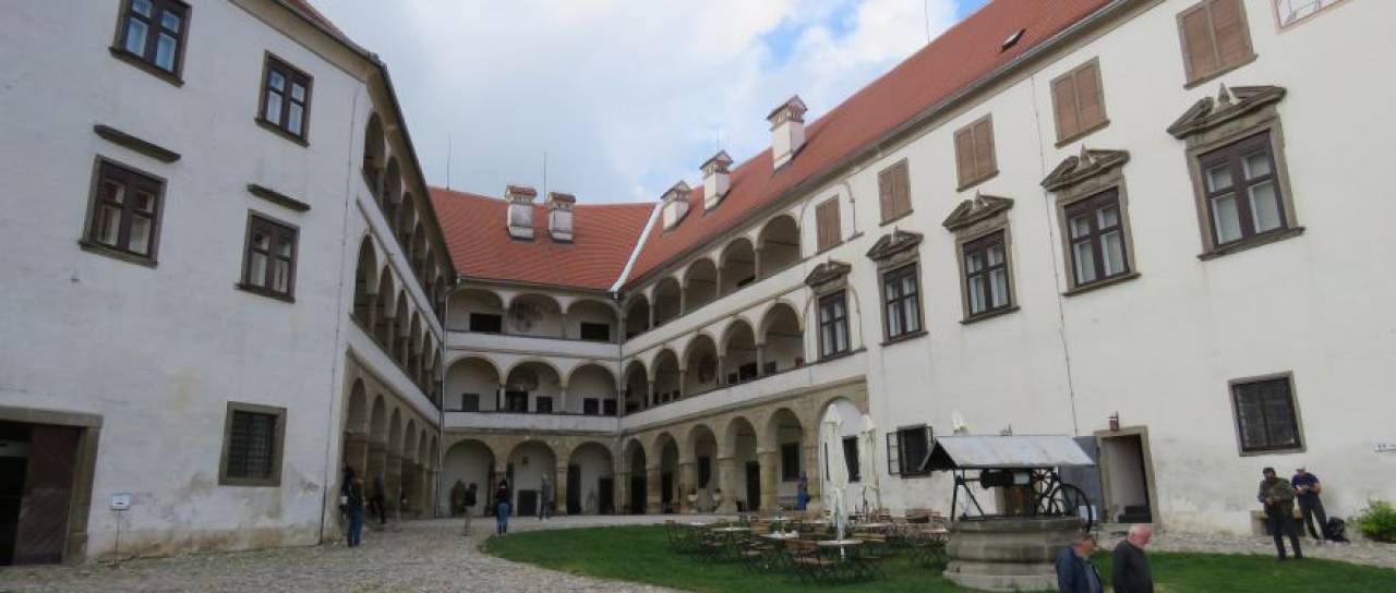 Na Ptujskem gradu bodo tradicijo povezali s sodobnostjo, na ogled umetniška keramika