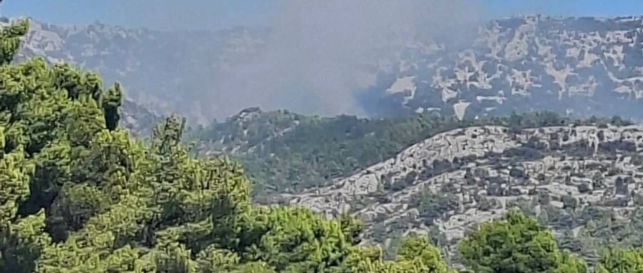 Požarišče na Braču dolgo do 40 kilometrov, gasilci razkrili, kakšne so razmere