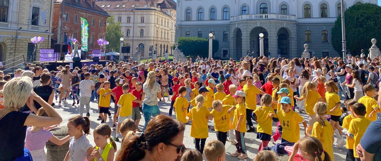 FOTO in VIDEO:  Kongresni trg zaplesal v ritmu trajnostne mobilnosti