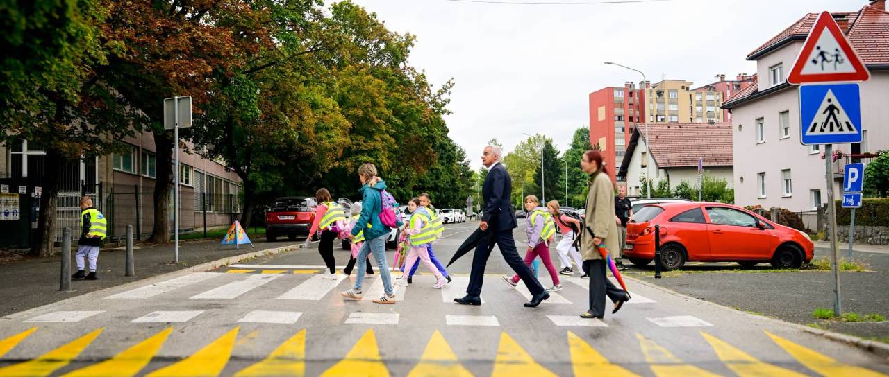 Kaj je Arsenovič počel nekaj ur preden je naznanil, da ne bo več kandidiral?