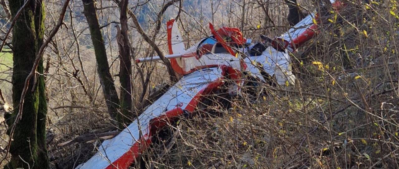 Na Hrvaškem strmoglavilo manjše letalo, pilot nesreče ni preživel