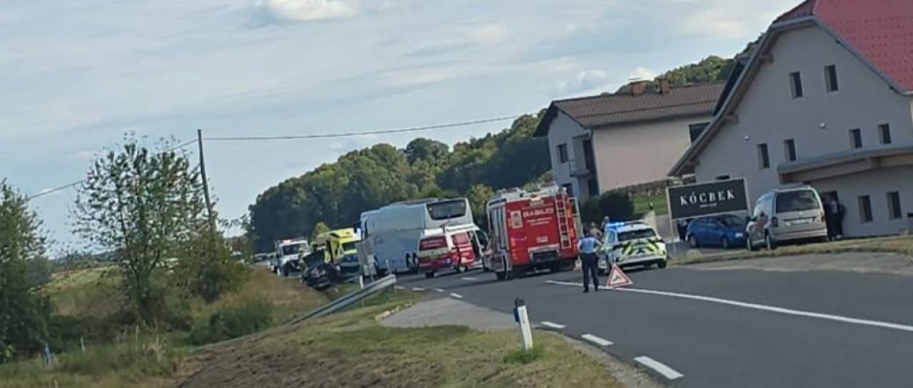 V Pomurju zaprta cesta, prišlo je do prometne nesreče
