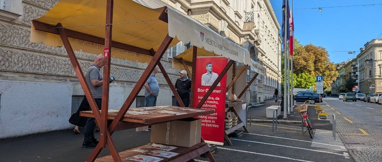 Zakaj sindikati sprva niso smeli zbirati podpisov za referendum pred upravno enoto? Mariborska občina pojasnjuje
