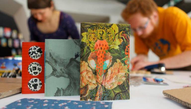 Mala re:ciklarnica: Od starega zvezka do nove beležke delavnica za otroke