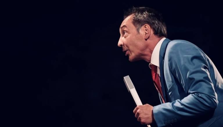 Tadej Toš: Analogno stand-up komedija