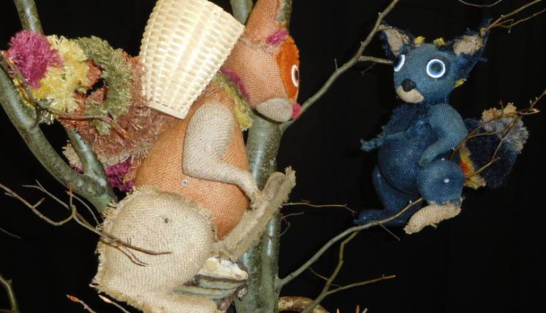 Veveriček posebne sorte: lutkovna predstava za otroke