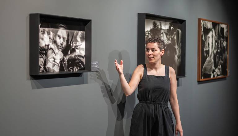 Zaključno vodstvo s kustosinjo po razstavi fotografa Paola Pellegrina