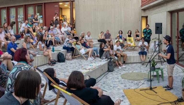 Festival Versia 2026: Govorjena poezija - Pesniški slam