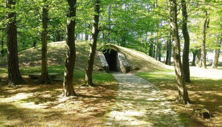 Poletno doživetje v rimski gomili