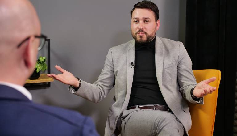 VIDEO: Nejc Krevs o politiki: »Prejel sem več povabil zadnjih nekaj vlad, ampak sem to vedno zavračal«