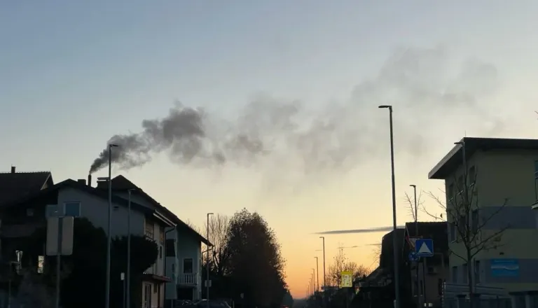 Z začetkom kurilne sezone soboška občina opozarja na čistost zraka