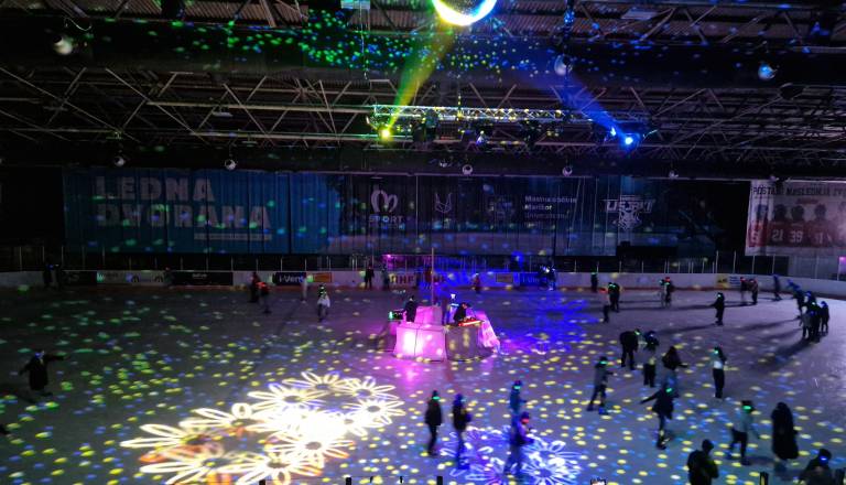 Krompirjeve počitnice na ledu: V Ledni dvorani vabijo na počitniško drsanje