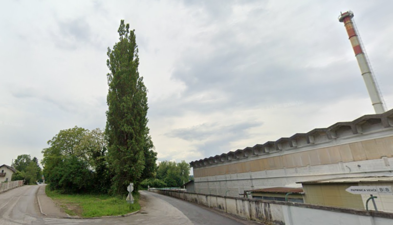 Ta cesta še vedno zaprta, krajani ogorčeni, Mestna občina Ljubljana obljublja dokončanje do konca leta