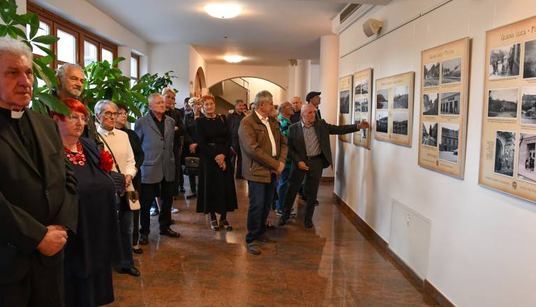 FOTO in VIDEO: Razstava v Lendavi obudila dragocene spomine