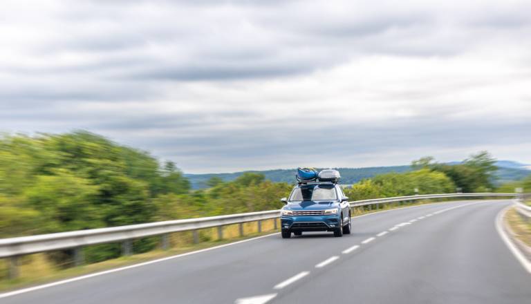 Konec nalepk na vetrobranskih steklih: vinjete bodo le še digitalne