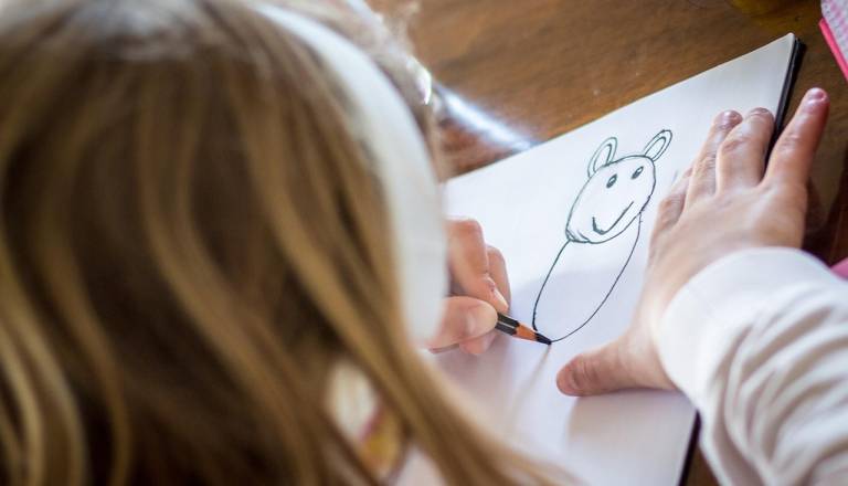 Zagovornik načela enakosti opozarja: Romski starši ne zaupajo vrtcem, posledice se pokažejo v šoli