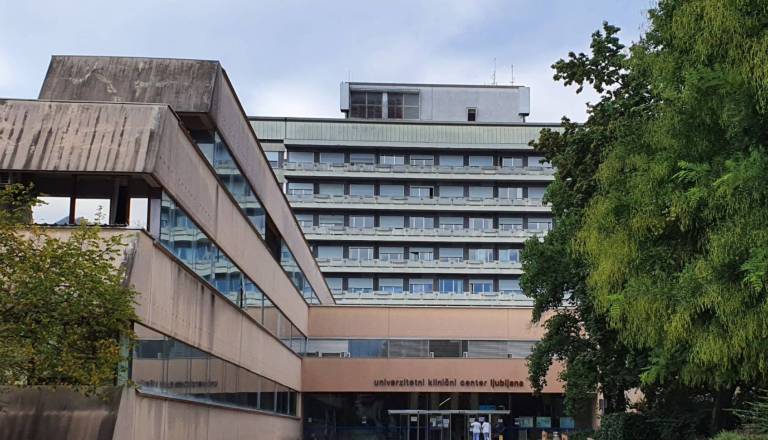 Ste pripravljeni, da bodo roboti izdajali vaša zdravila? Kmalu tudi v Ljubljani