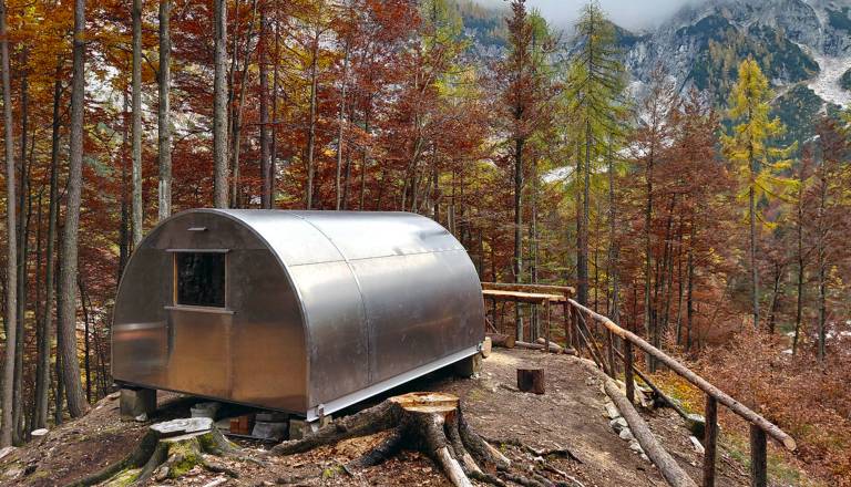 Iz pločevink v bivak: simbol sodelovanja, odgovornosti in skrbi za Zlatorogovo kraljestvo