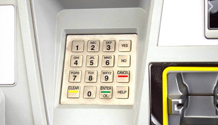 Občina Mirna Peč razpisala subvencijo za obratovanje bankomata v naselju